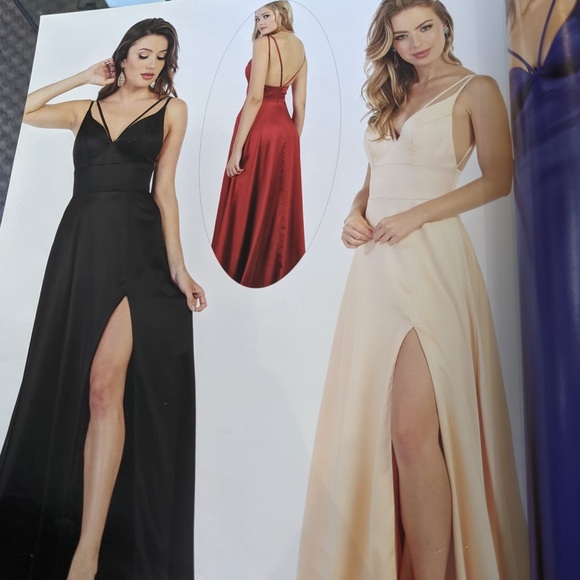 PROM DRESS - Picture 3 of 4